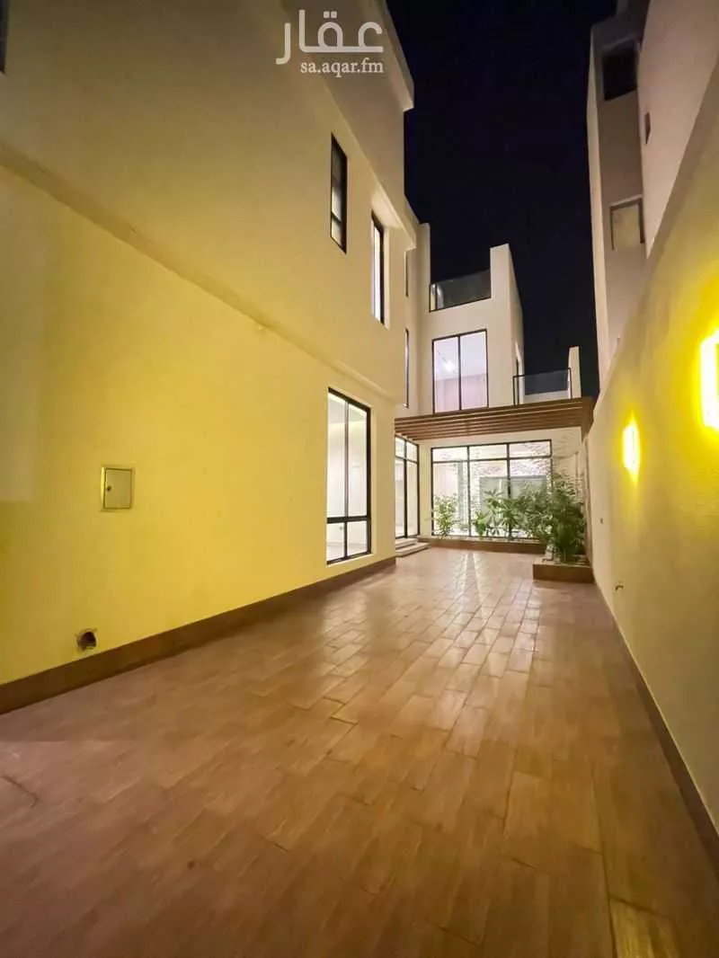 فيلا 7 غرف في المهدية 4