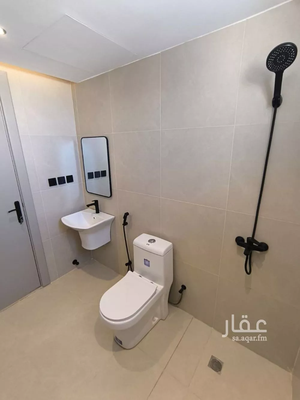 شقة 5 غرف في طويق 4