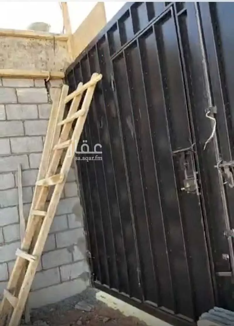 41407 sqm land in Umm Al Shaal 2