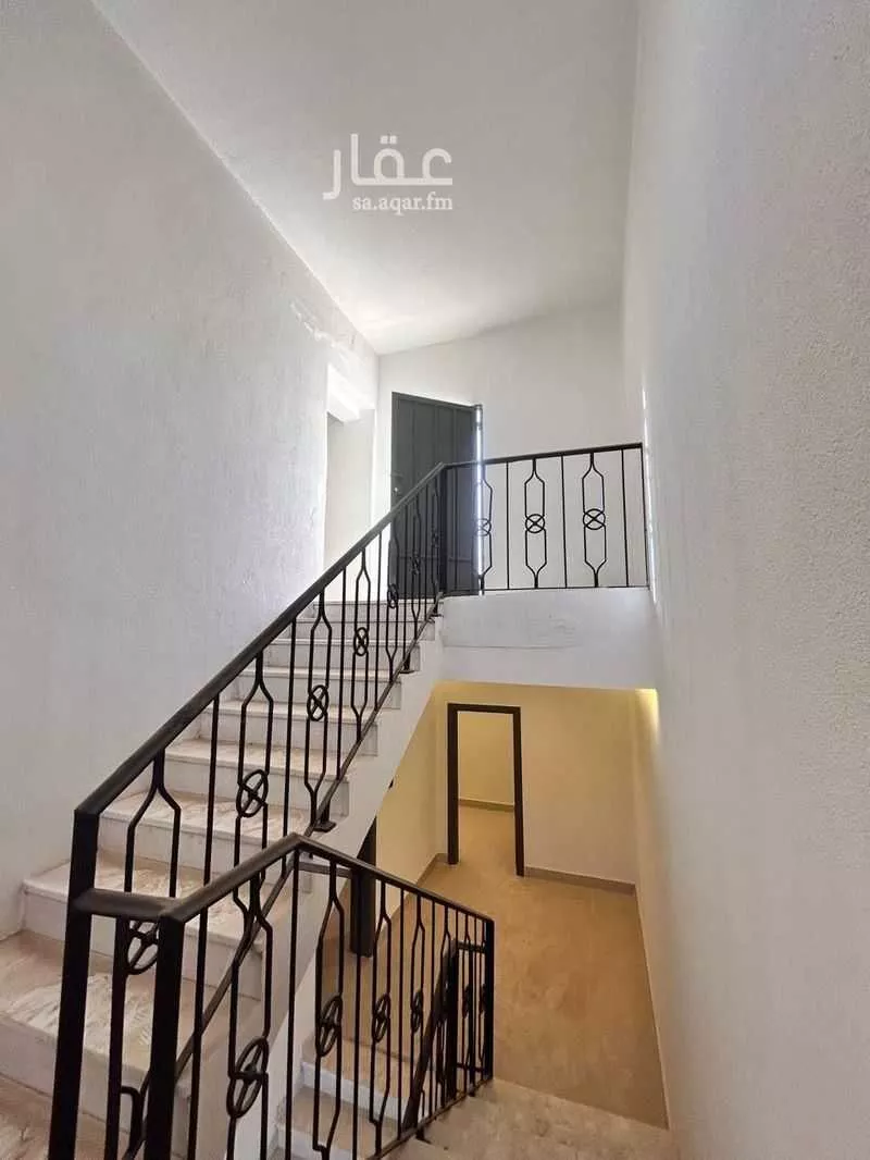 شقة 7 غرف في الملك فيصل 3