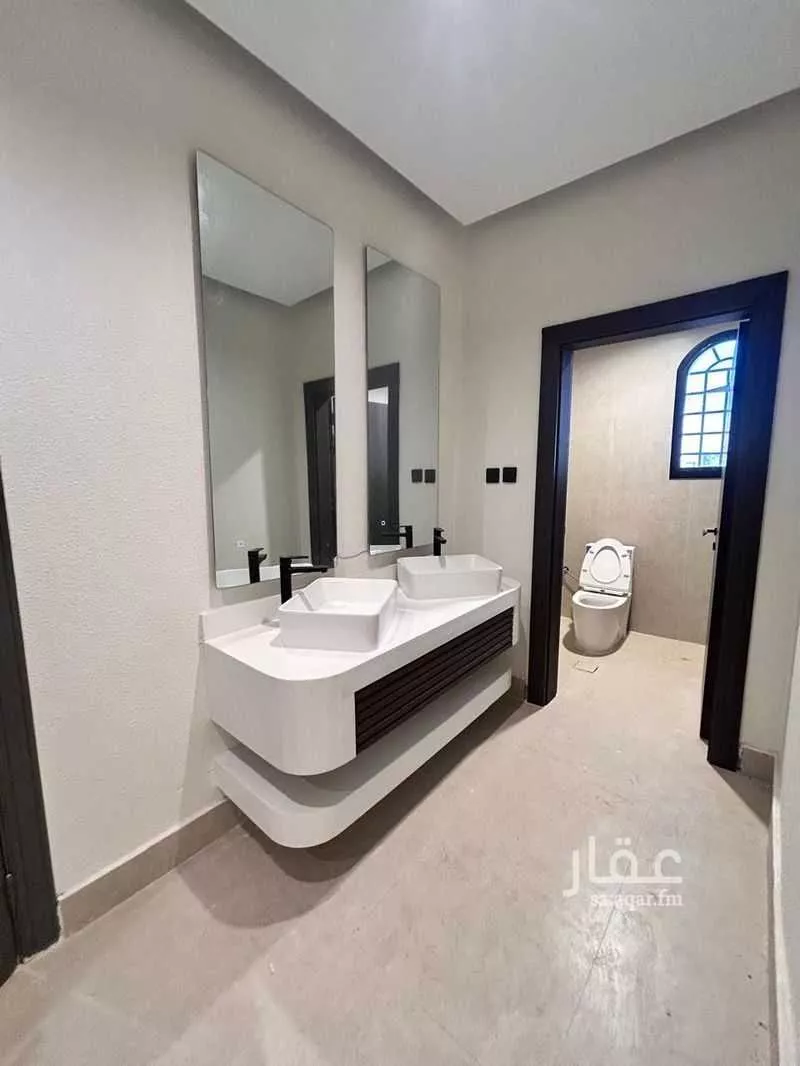 شقة 7 غرف في الملك فيصل 4