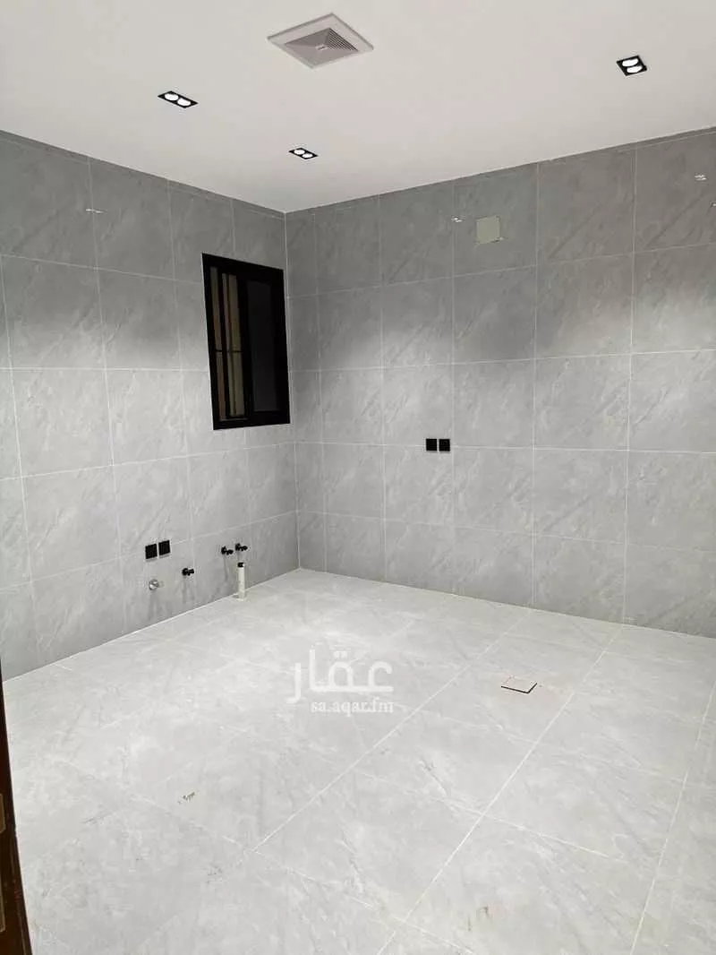 شقة 4 غرف في النظيم 5