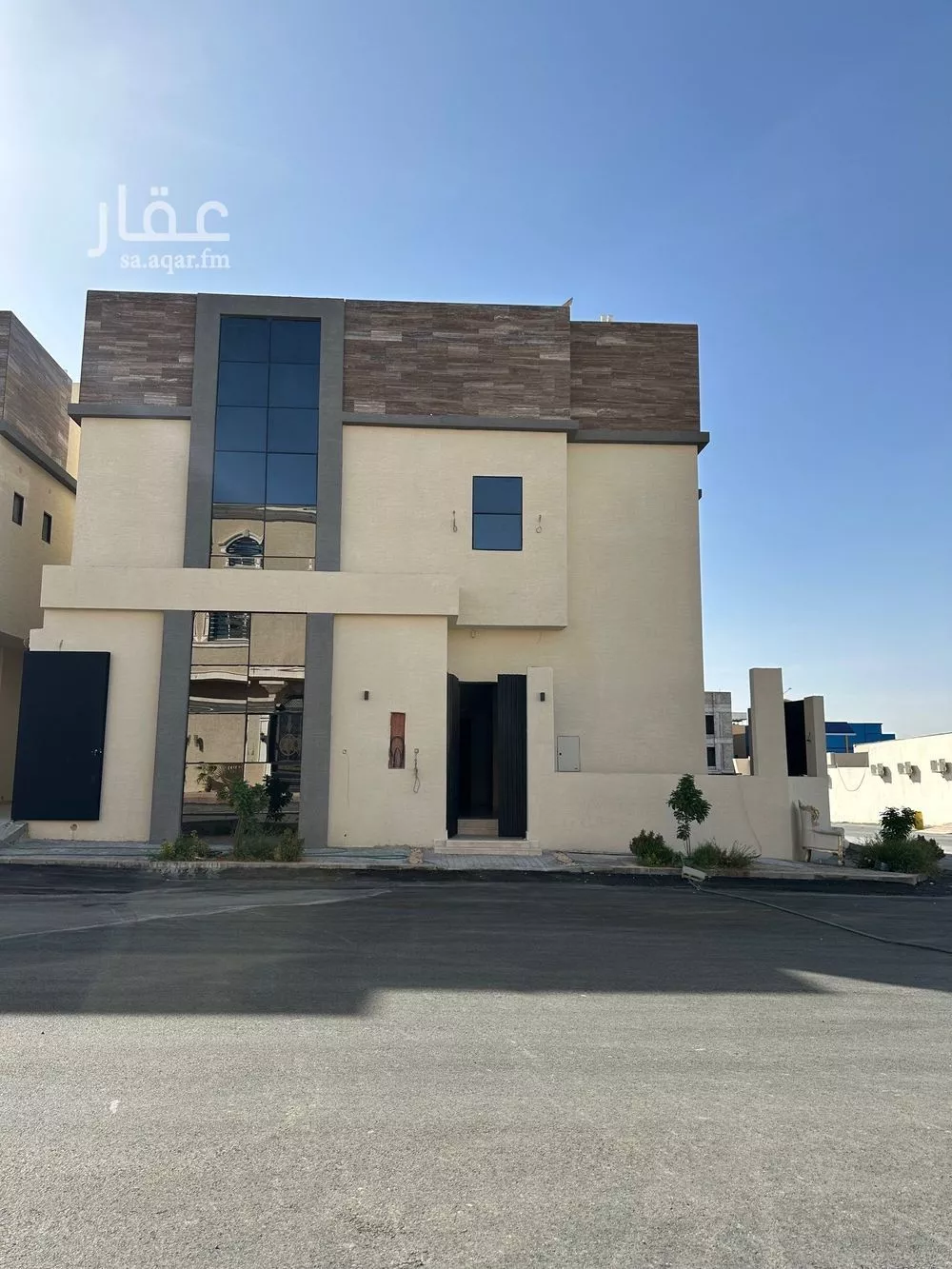 فيلا 7 غرف في المهدية 1