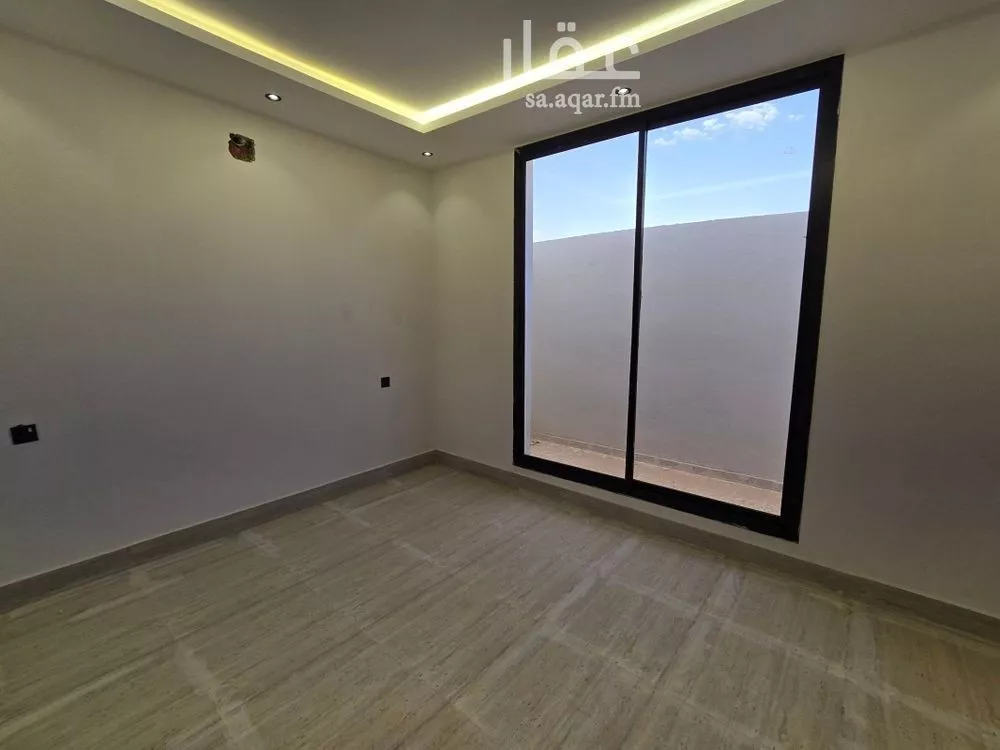 فيلا 5 غرف في طويق 3