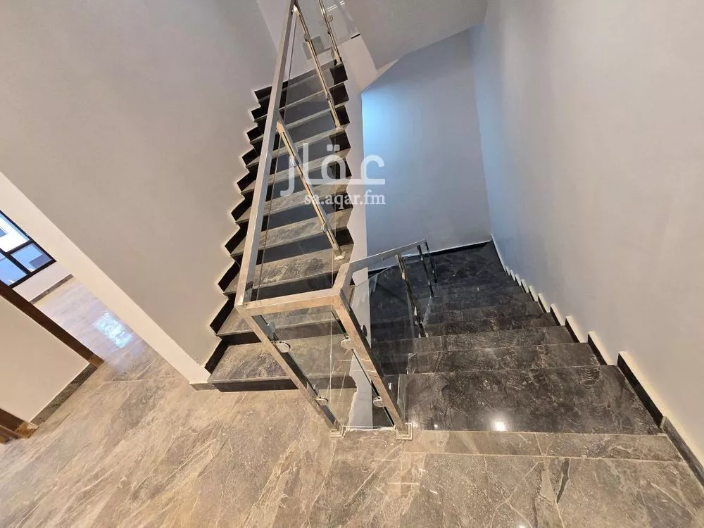 5 bedroom villa in Okaz, Riyadh 16