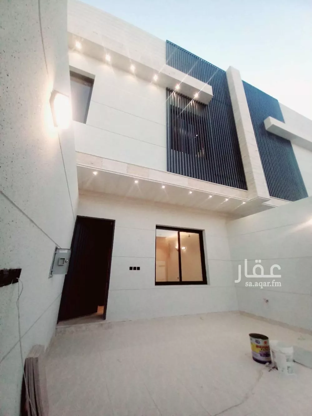 فيلا 5 غرف في عكاظ 2