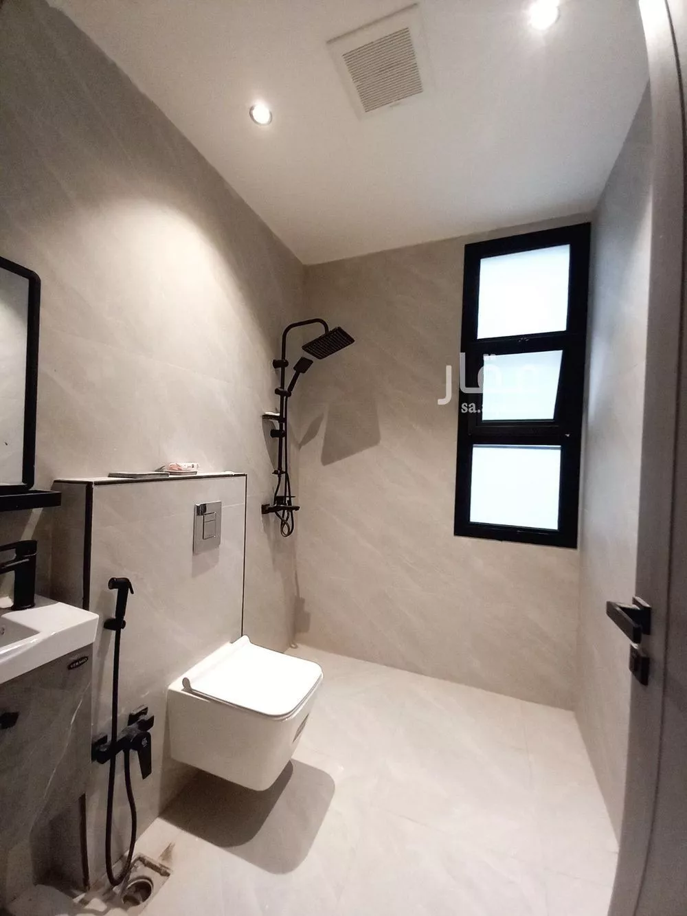 4 bedroom villa in Okaz, Riyadh 9