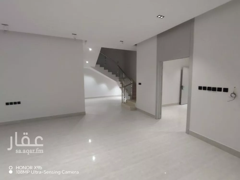 فيلا 5 غرف في طويق 2