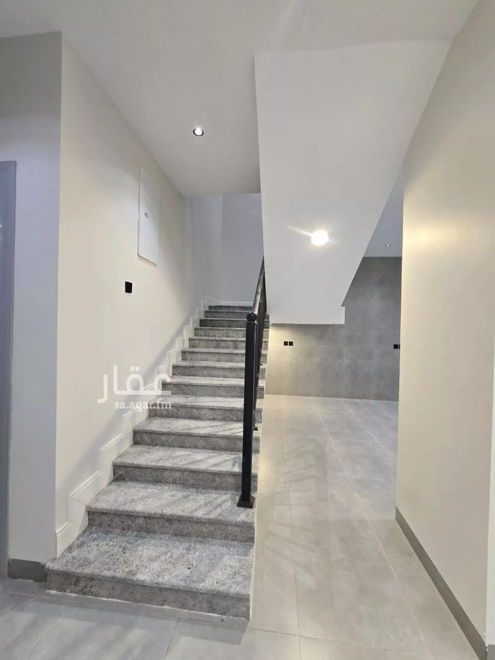 4 bedroom villa in As Suwaidi Al Gharabi, Riyadh 5