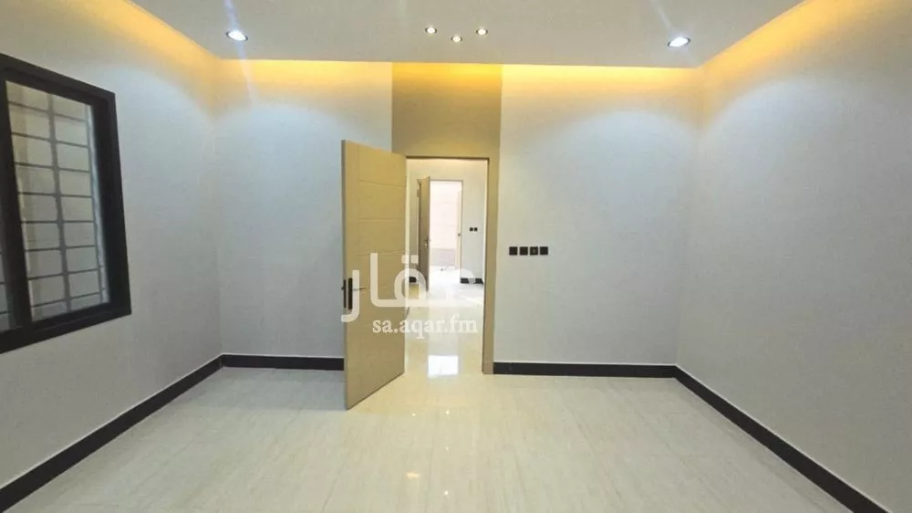 5 bedroom villa in Uhud, Riyadh 17