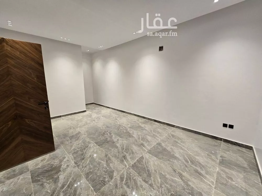 5 bedroom villa in Okaz, Riyadh 14