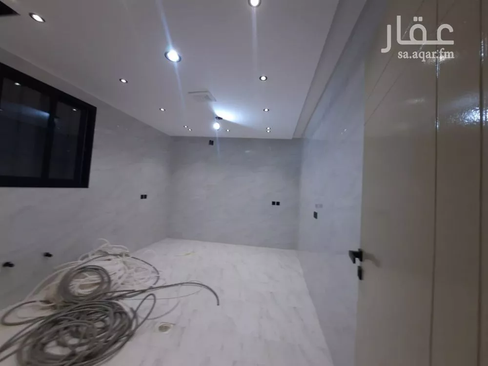 فيلا 5 غرف في العريجاء الغربية 5