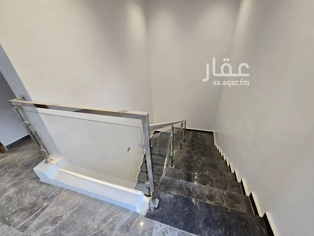 5 bedroom villa in Okaz, Riyadh 4