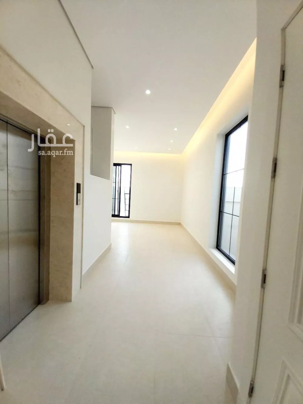 فيلا 6 غرف في المهدية 5