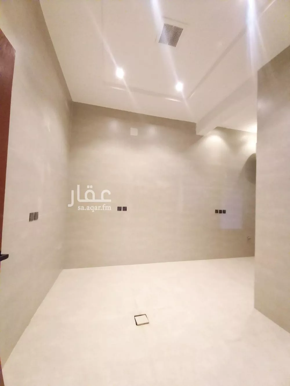 5 bedroom villa in Okaz, Riyadh 7