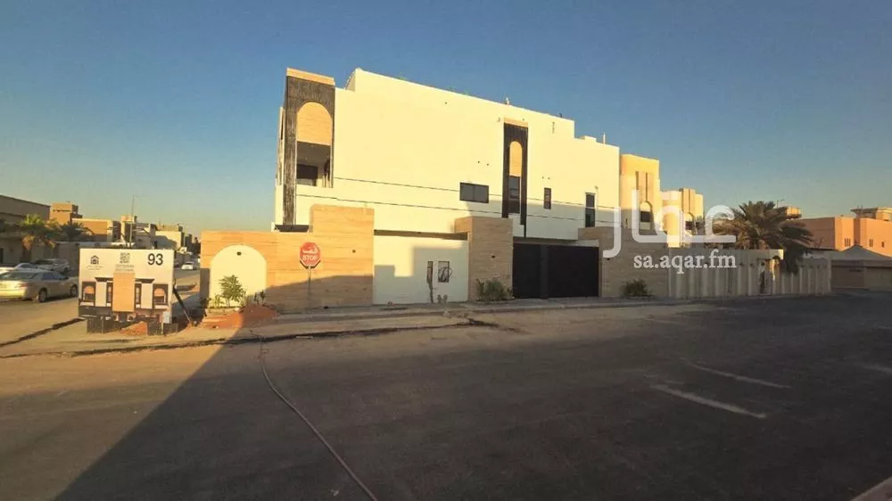 3 bedroom floor in As Suwaidi Al Gharabi 2