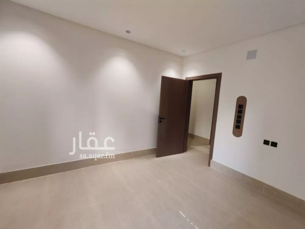 4 bedroom apartment in Tuwaiq, Riyadh 17