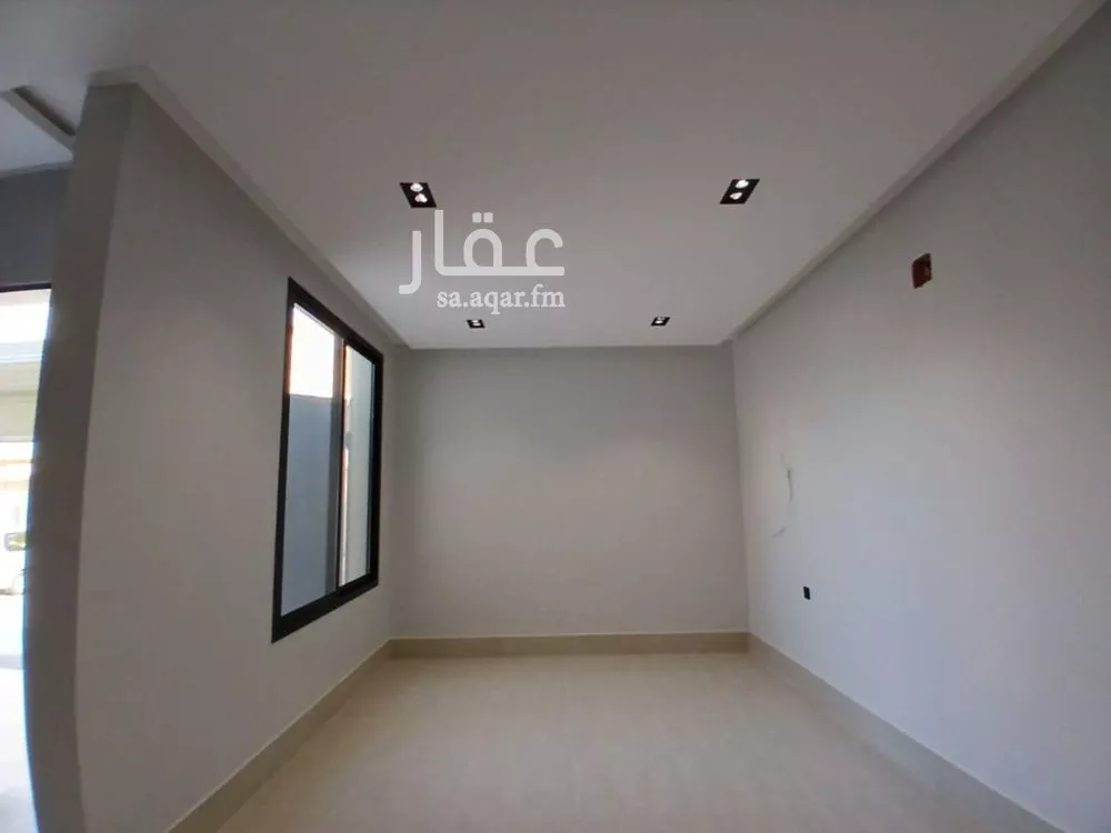 فيلا 6 غرف في العريجاء الغربية 4