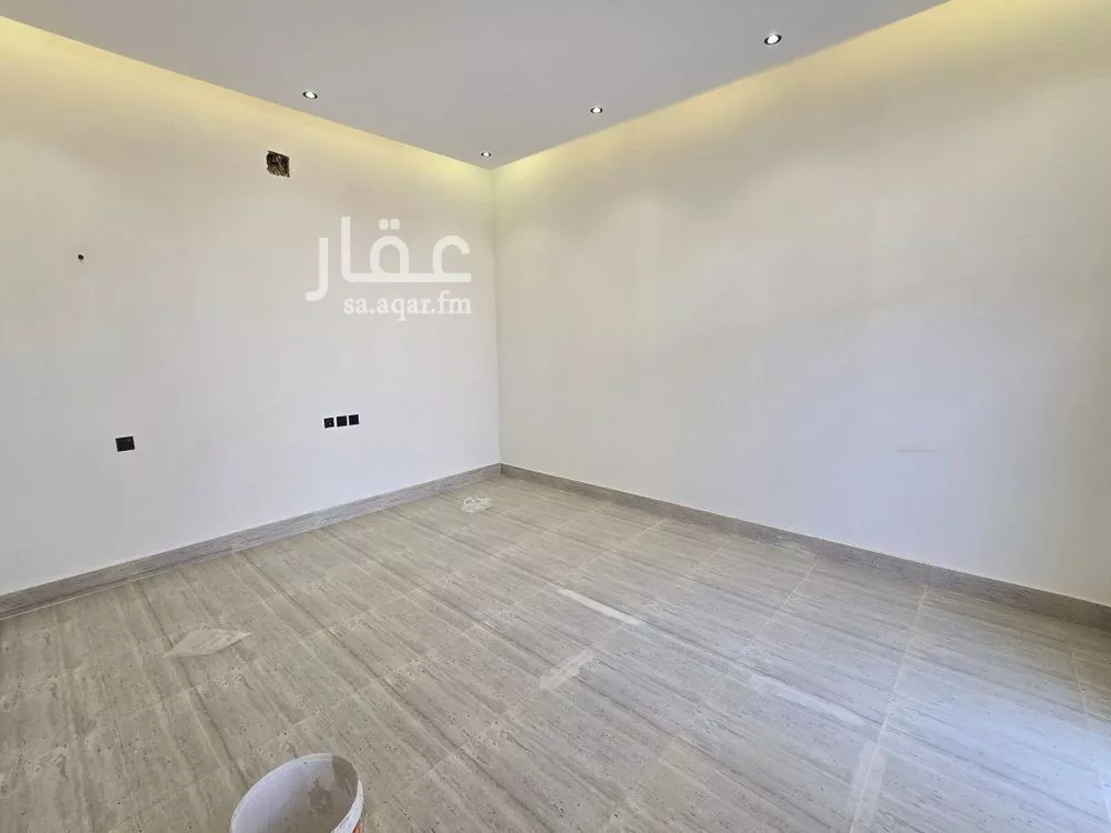 فيلا 5 غرف في طويق 4