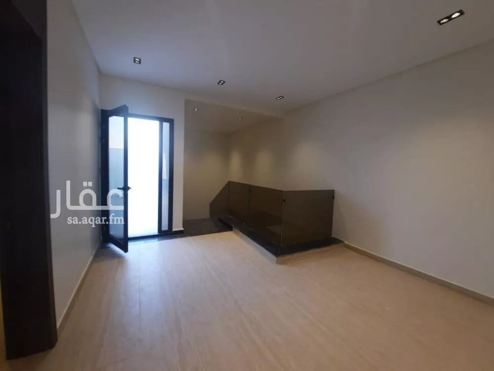 دور 4 غرف في السويدي الغربي 3