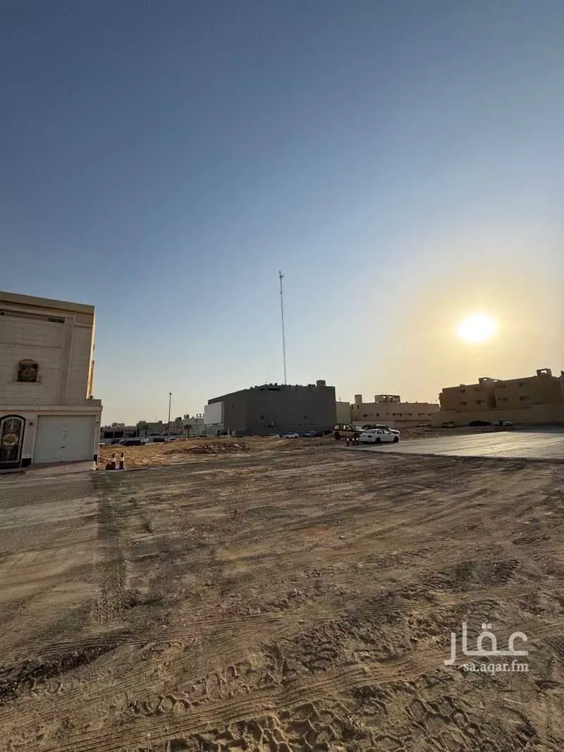 1045 sqm land in Tuwaiq 2