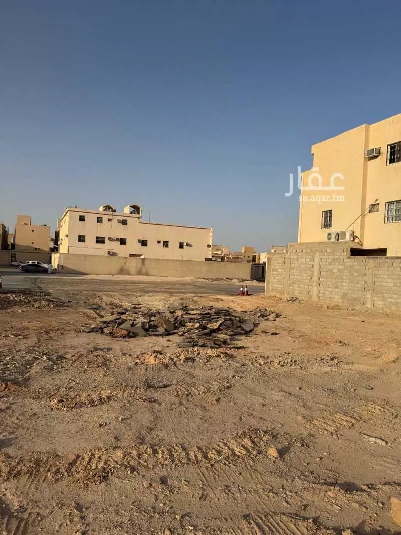 1045 sqm land in Tuwaiq 5
