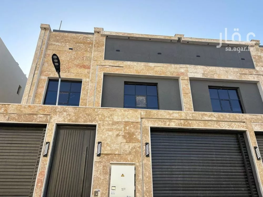 فيلا 5 غرف في عكاظ 1