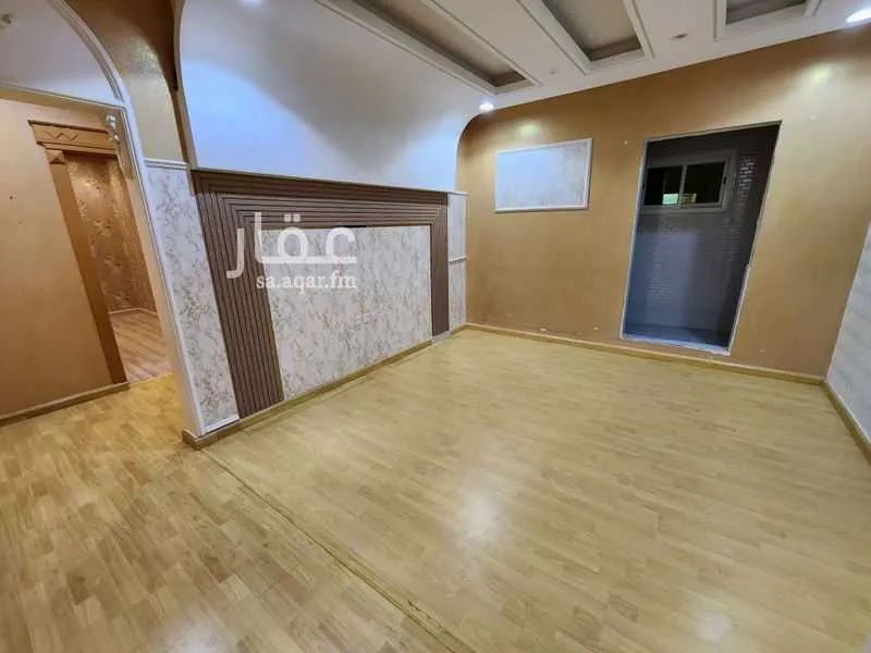 5 bedroom apartment in Ishbiliyah 4