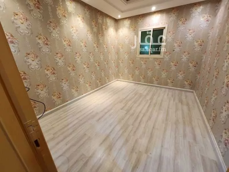 شقة 4 غرف في اشبيلية 4