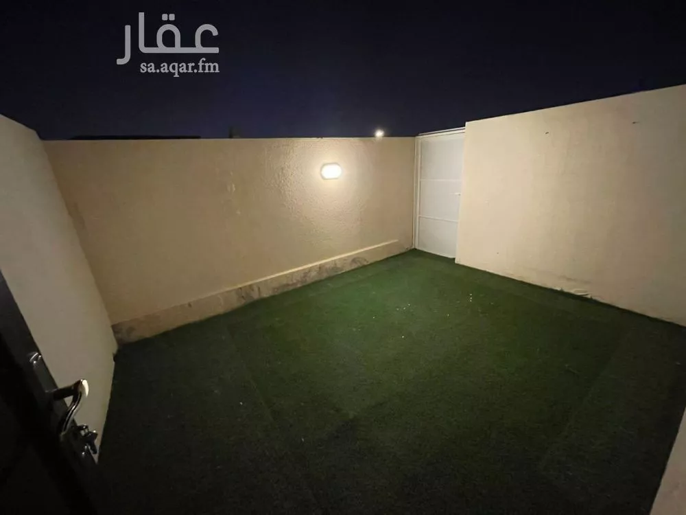 شقة 1 غرف في الغدير 4