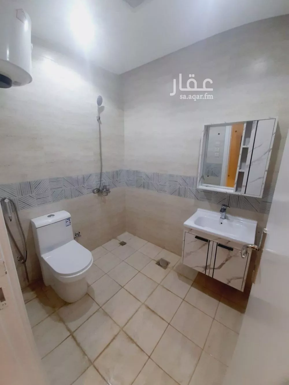 شقة 1 غرف في العليا 3