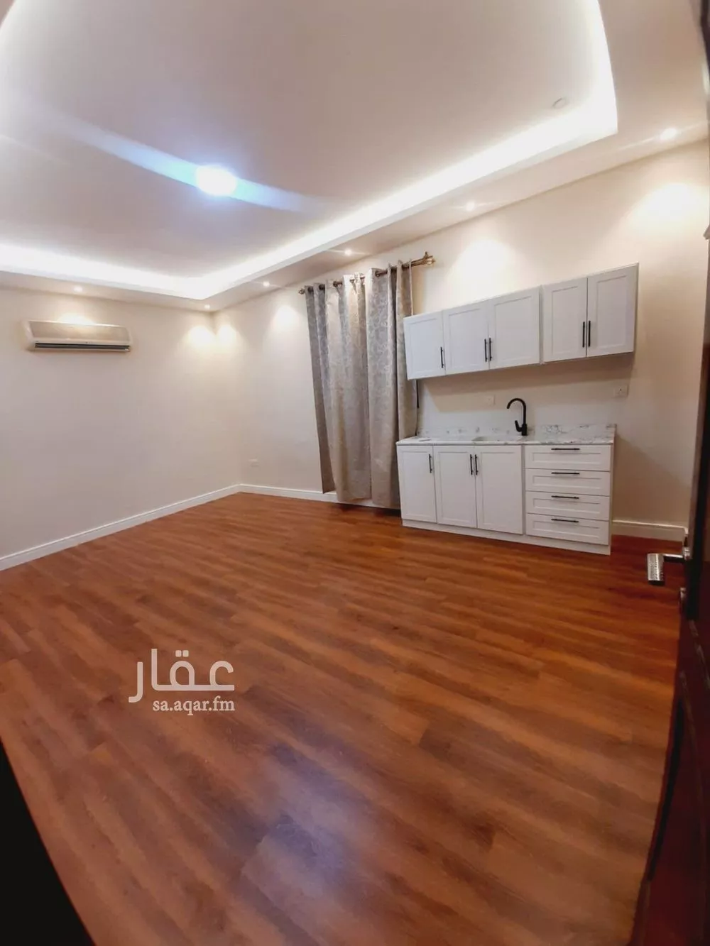 1 bedroom apartment in Al Sahafah 5