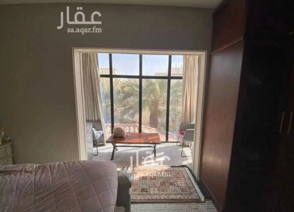 6 bedroom villa in Irqah 3