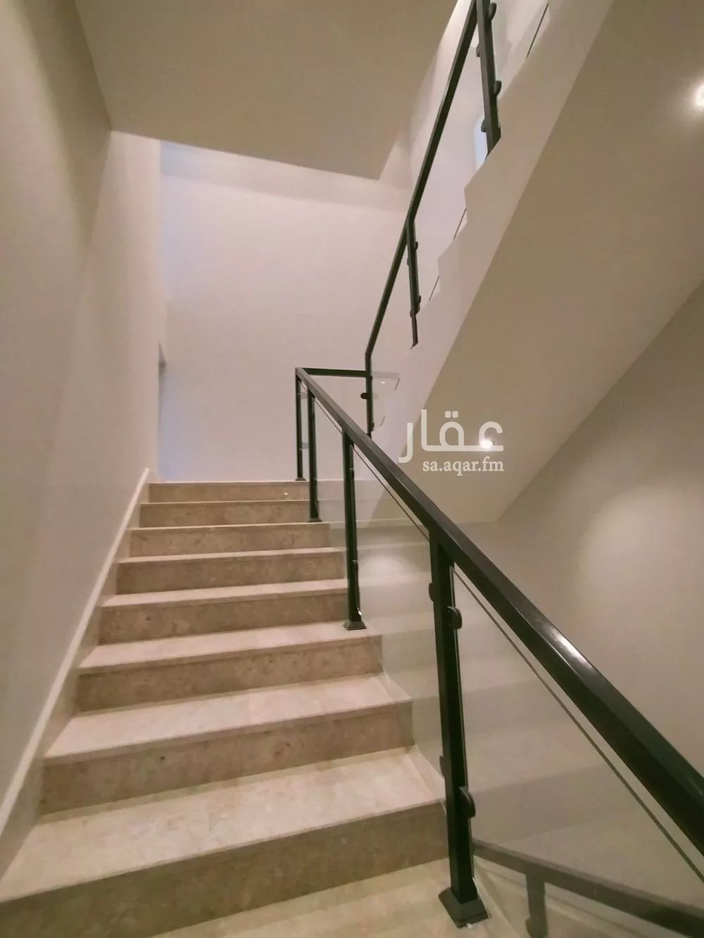 3 bedroom floor in Qurtubah 2