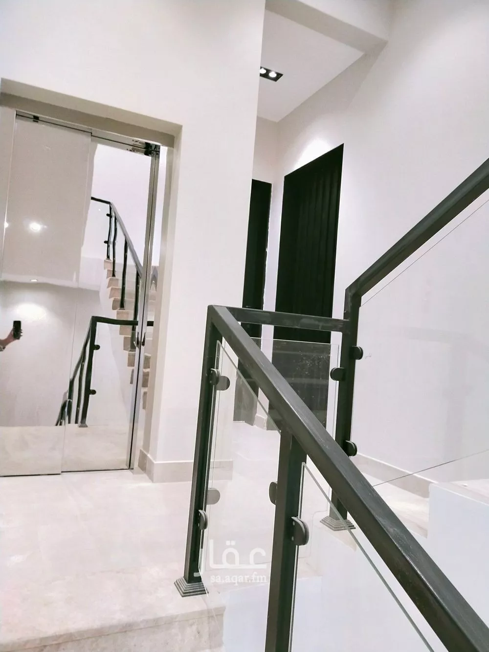 3 bedroom floor in Qurtubah 4