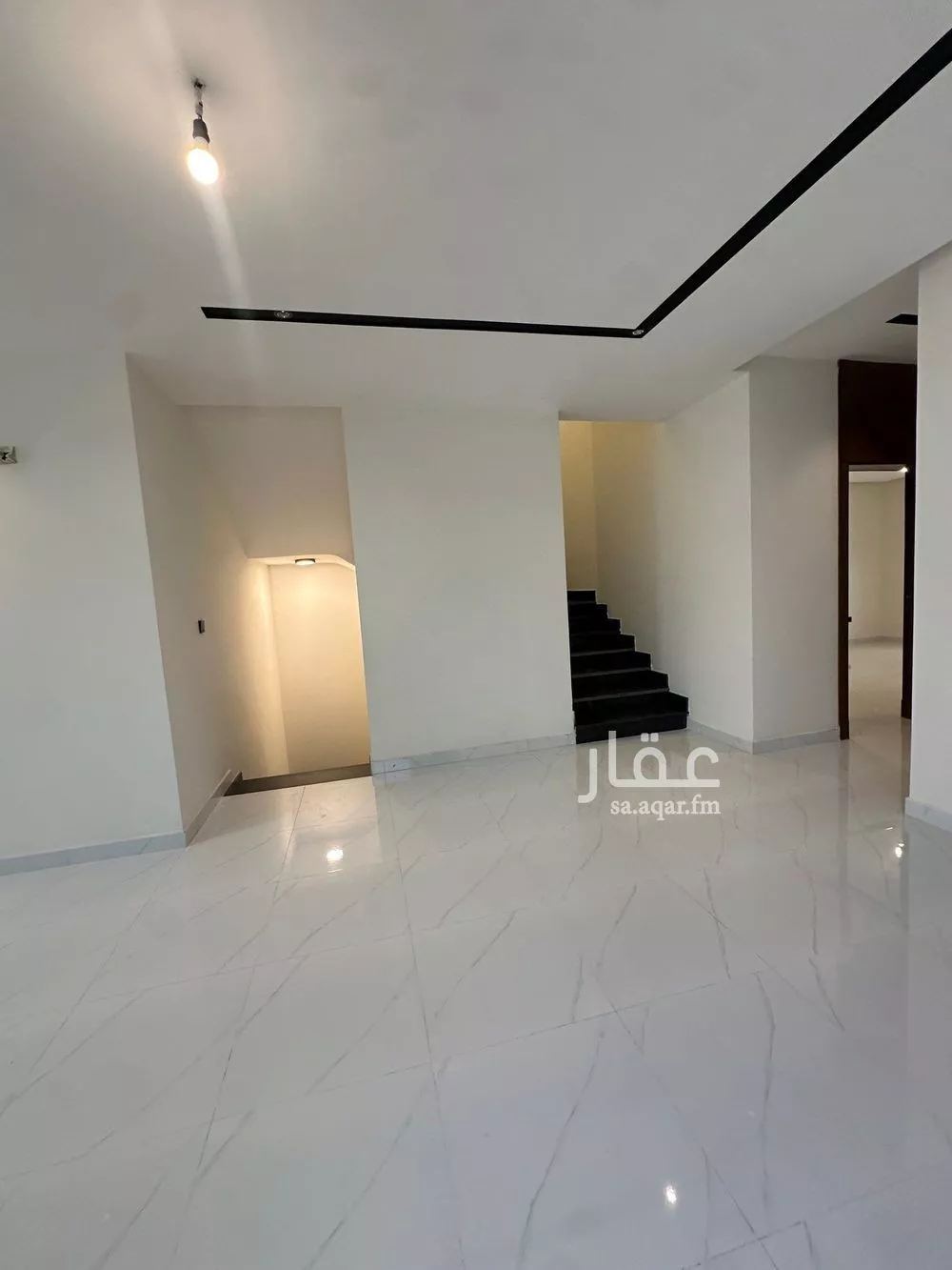 فيلا 8 غرف في الزمرد 2