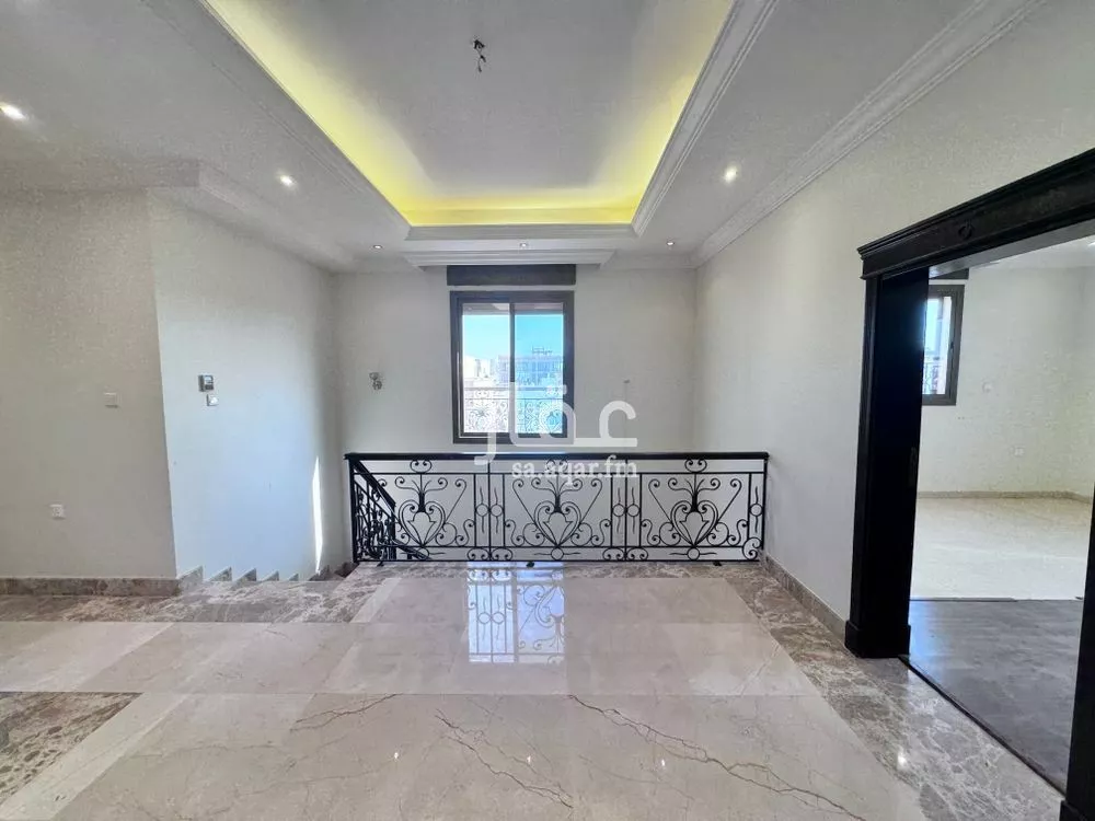 فيلا 5 غرف في الروضة 4