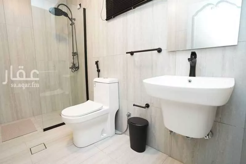 عمارة 867 م² في الرصيفة 3