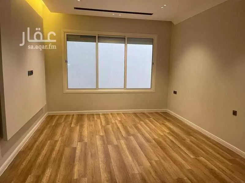 شقة 4 غرف في الملقا 3