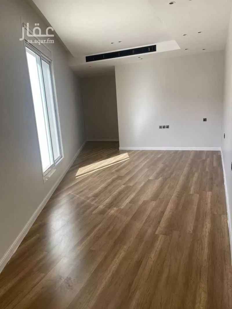 شقة 4 غرف في الملقا 4