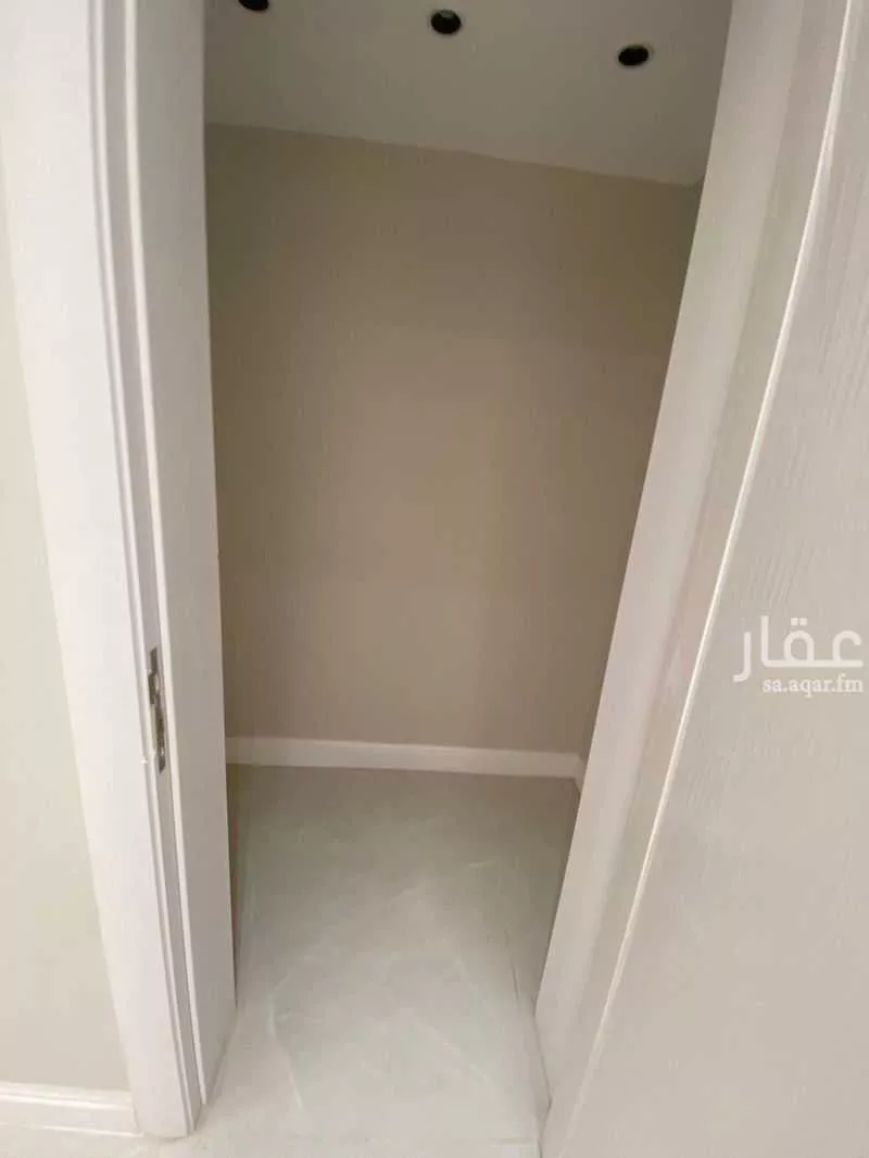 4 bedroom apartment in Shawran, Madinah 11