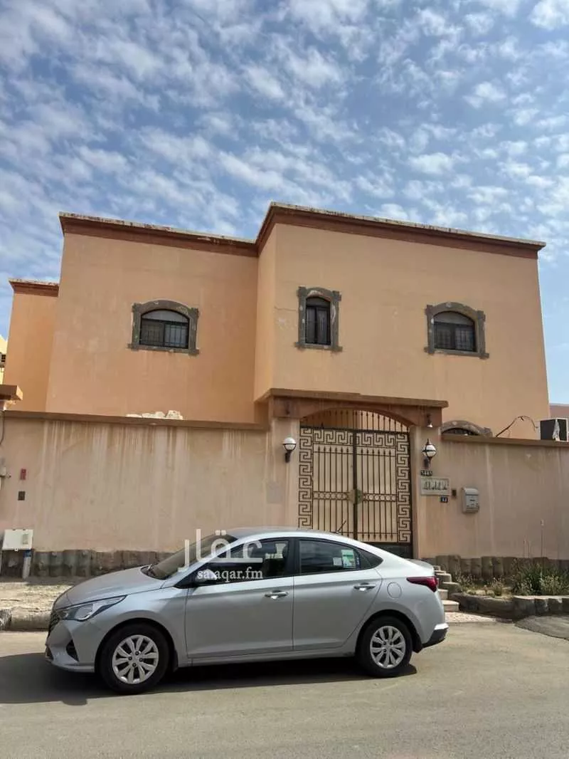 عمارة 598 م² في البساتين 2