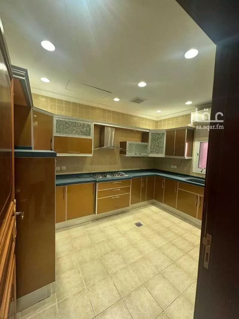 4 bedroom villa in Obhur Al Janoubiah, Jeddah 25