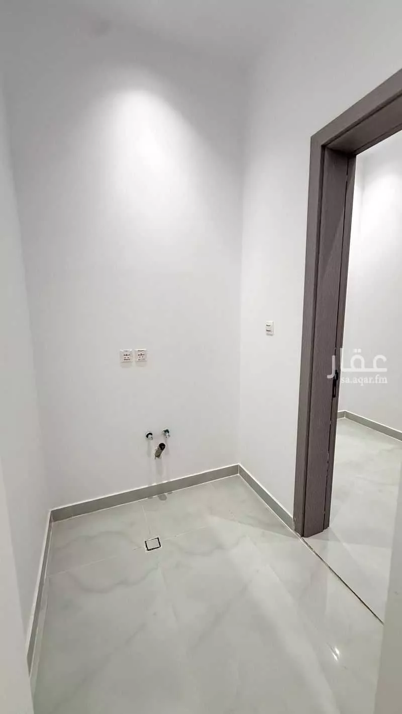 دور 6 غرف في الملك فهد 3