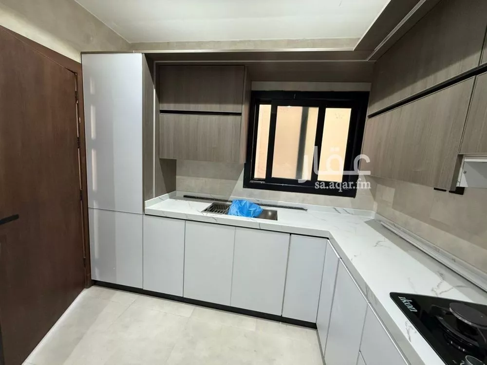 3 bedroom apartment in Al Yarmouk 5