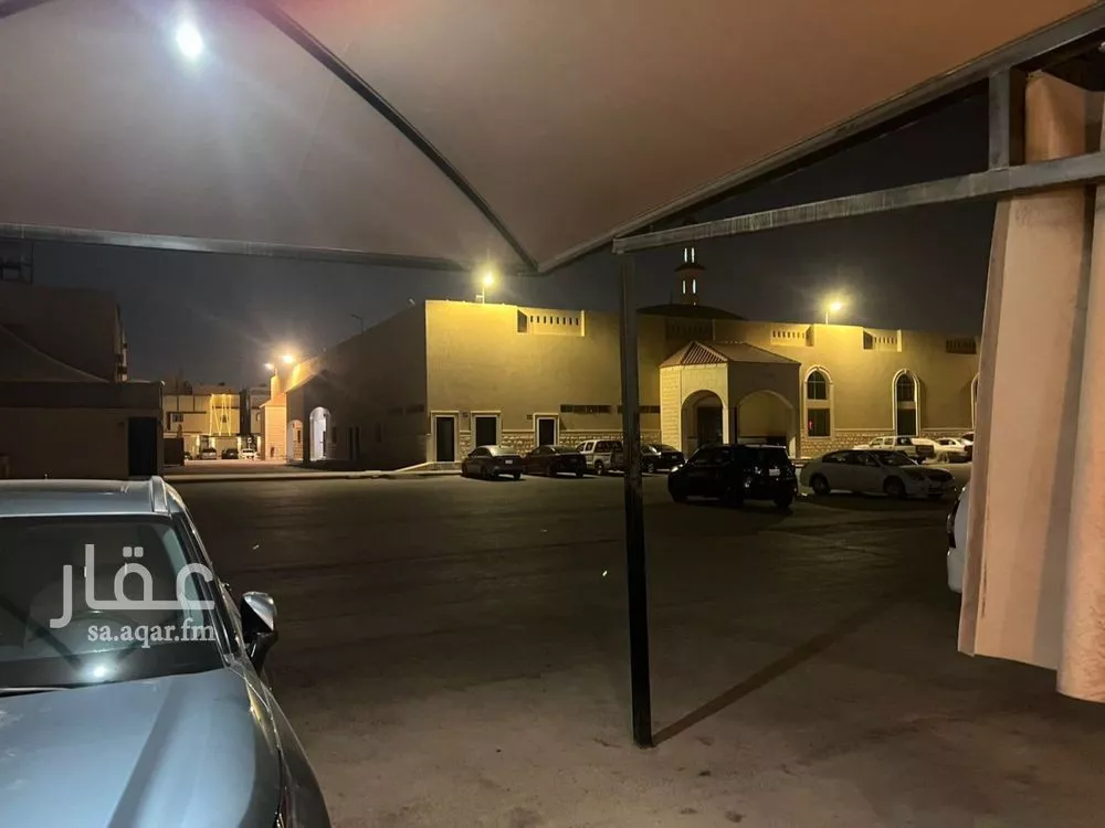 3 bedroom floor in Al Munsiyah 4