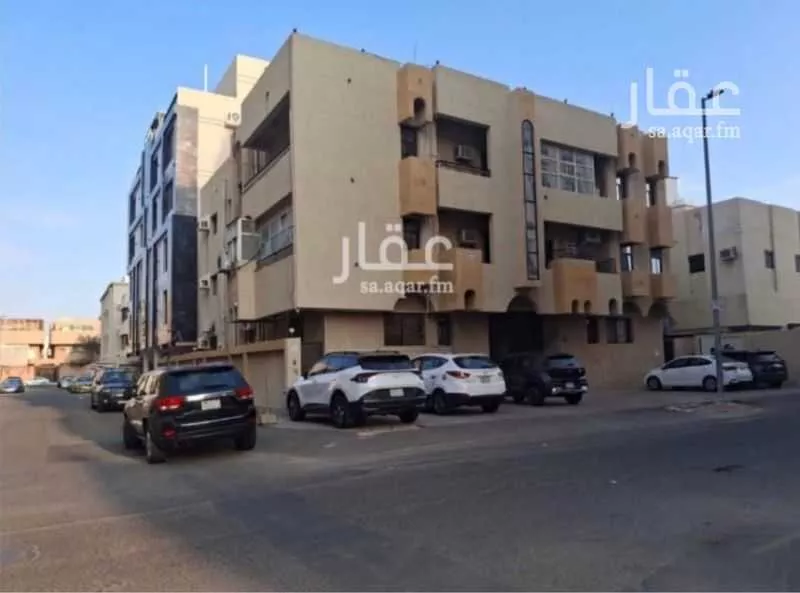 عمارة 522 م² في الروضة