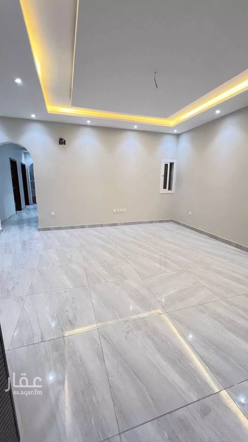 شقة 5 غرف في طيبة 4