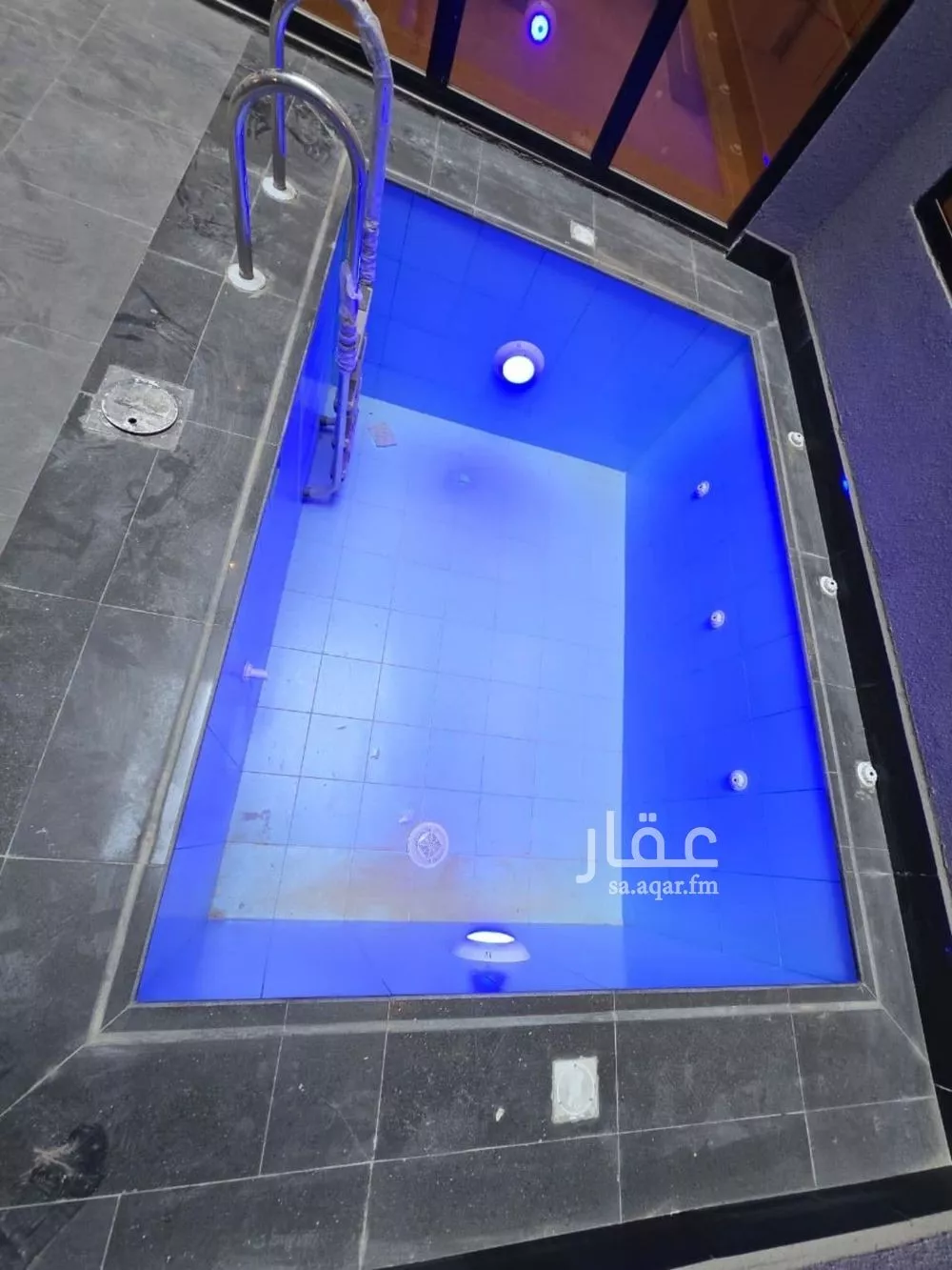 فيلا 9 غرف في العكيشية 3