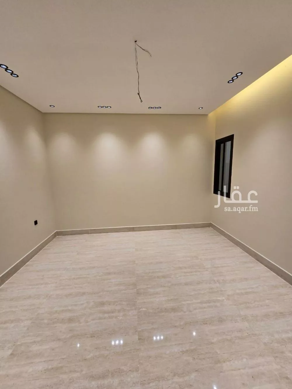 فيلا 8 غرف في الملك فهد 3